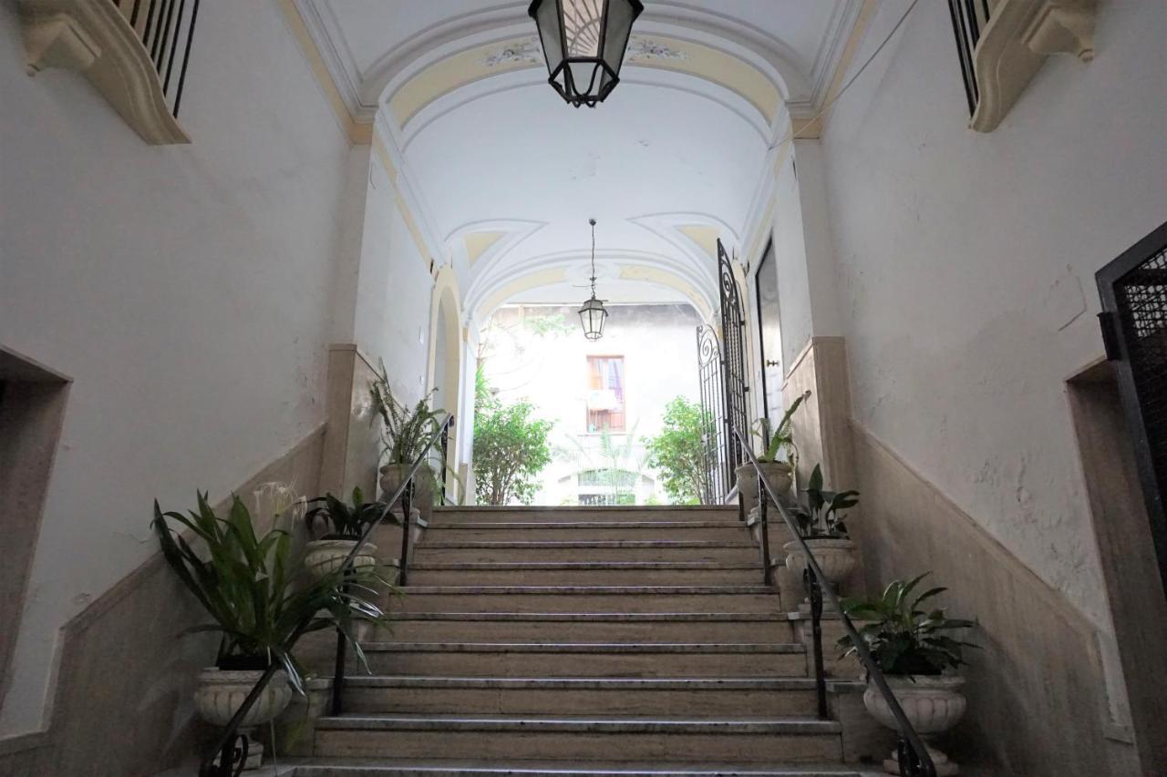Elegante Appartamento Centro Storico CTA Exterior photo