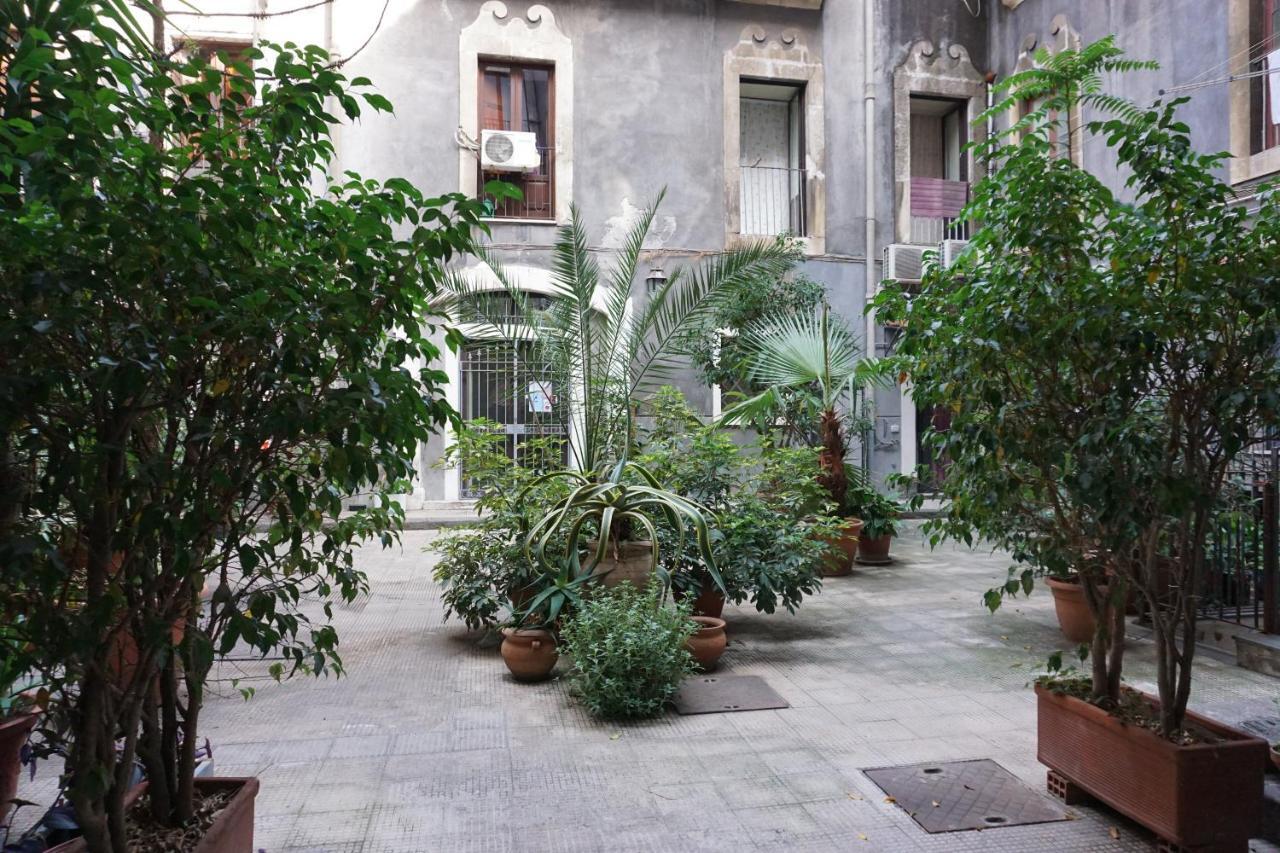 Elegante Appartamento Centro Storico CTA Exterior photo